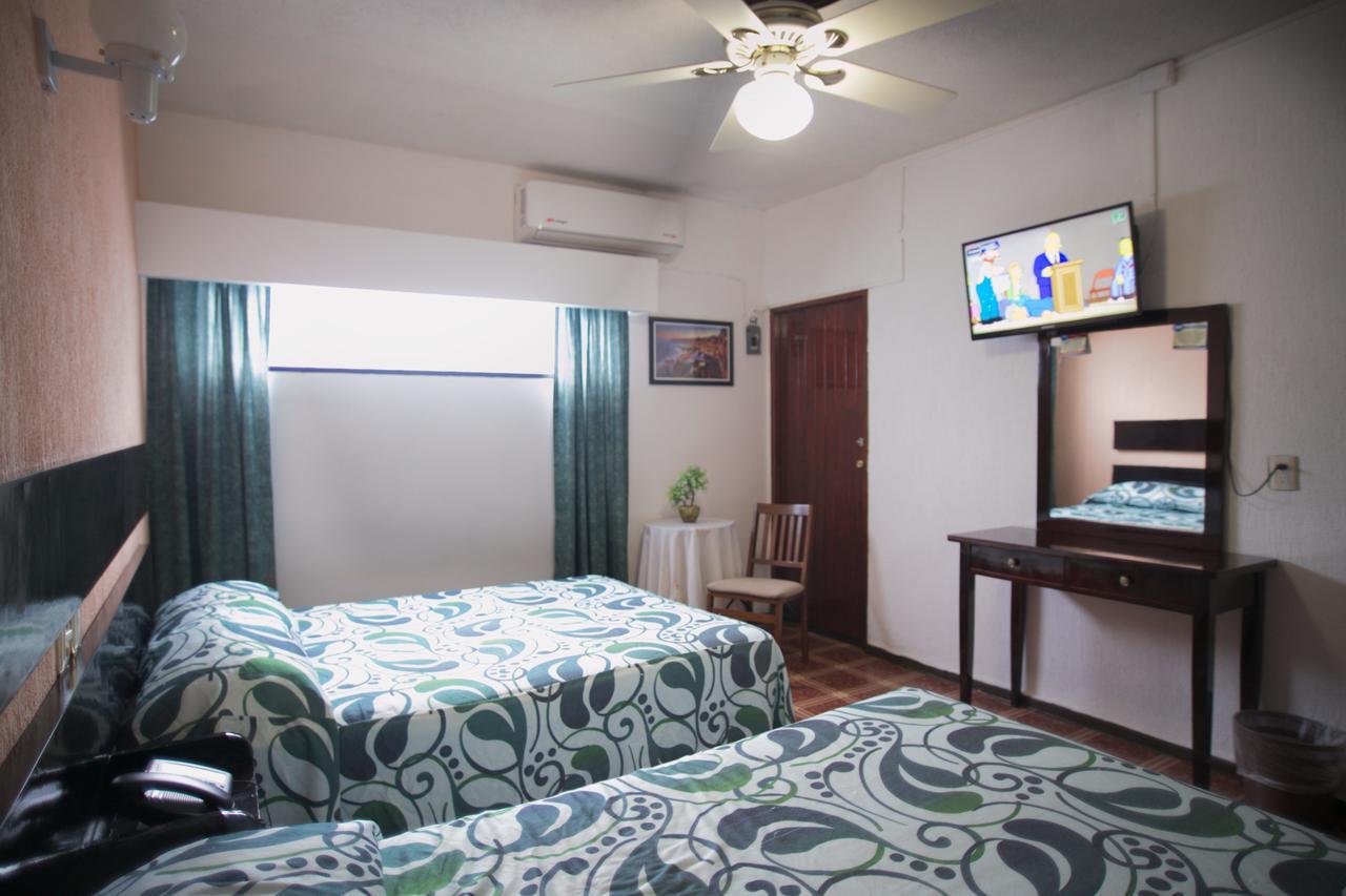 Hotel Maria De Lourdes Tuxtepec Buitenkant foto