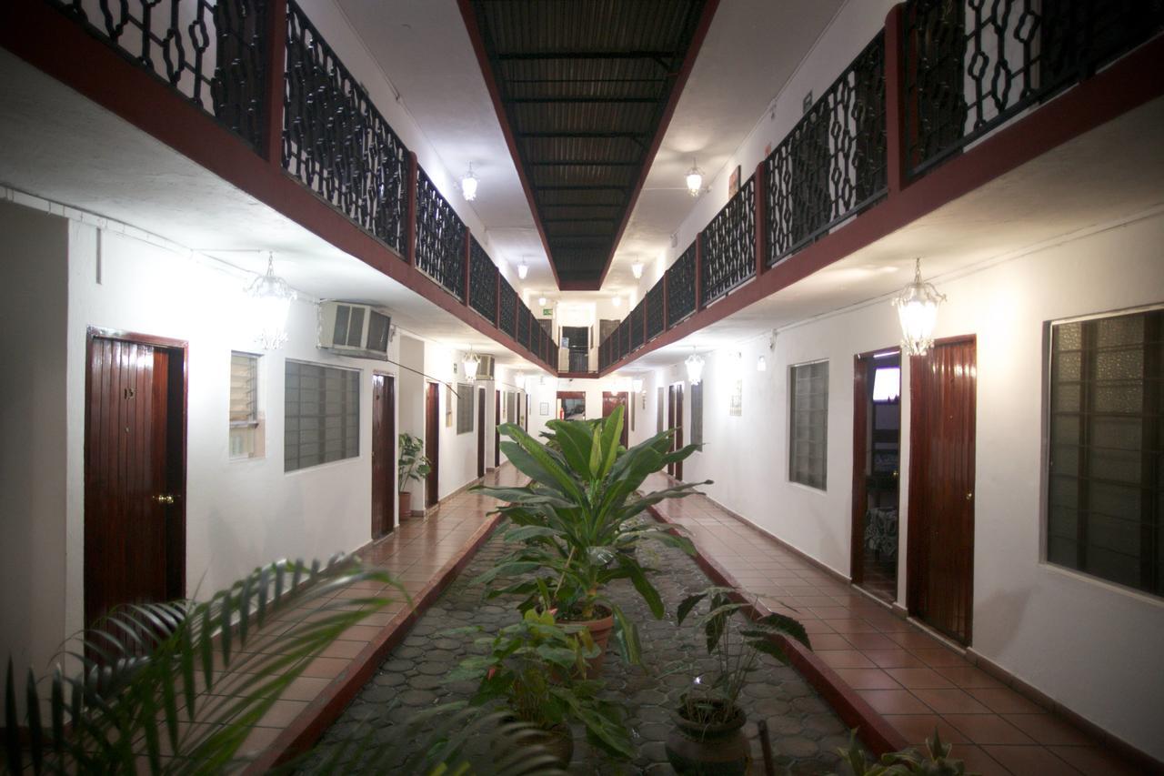 Hotel Maria De Lourdes Tuxtepec Buitenkant foto